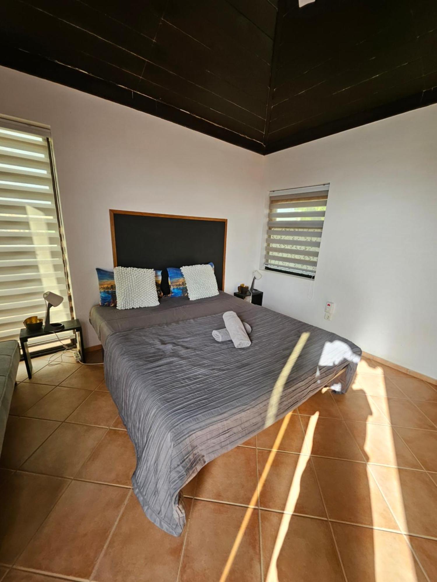 Blue Eagle Guesthouse - Casa De Hospedes Santa Maria Exteriör bild