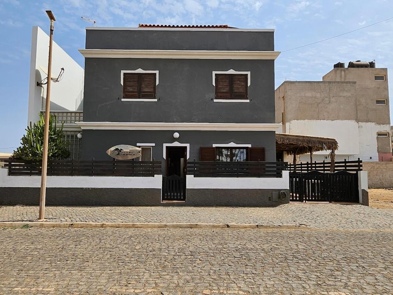 Blue Eagle Guesthouse - Casa De Hospedes Santa Maria Exteriör bild